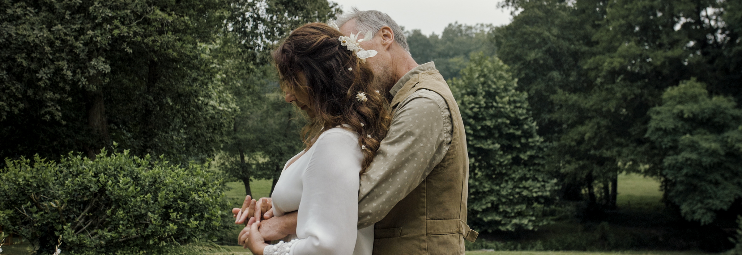 Film mariage cinématographique Coco Barn Wood Lodge Landes — Nadia et Jean-Pierre, FRAME Toulouse