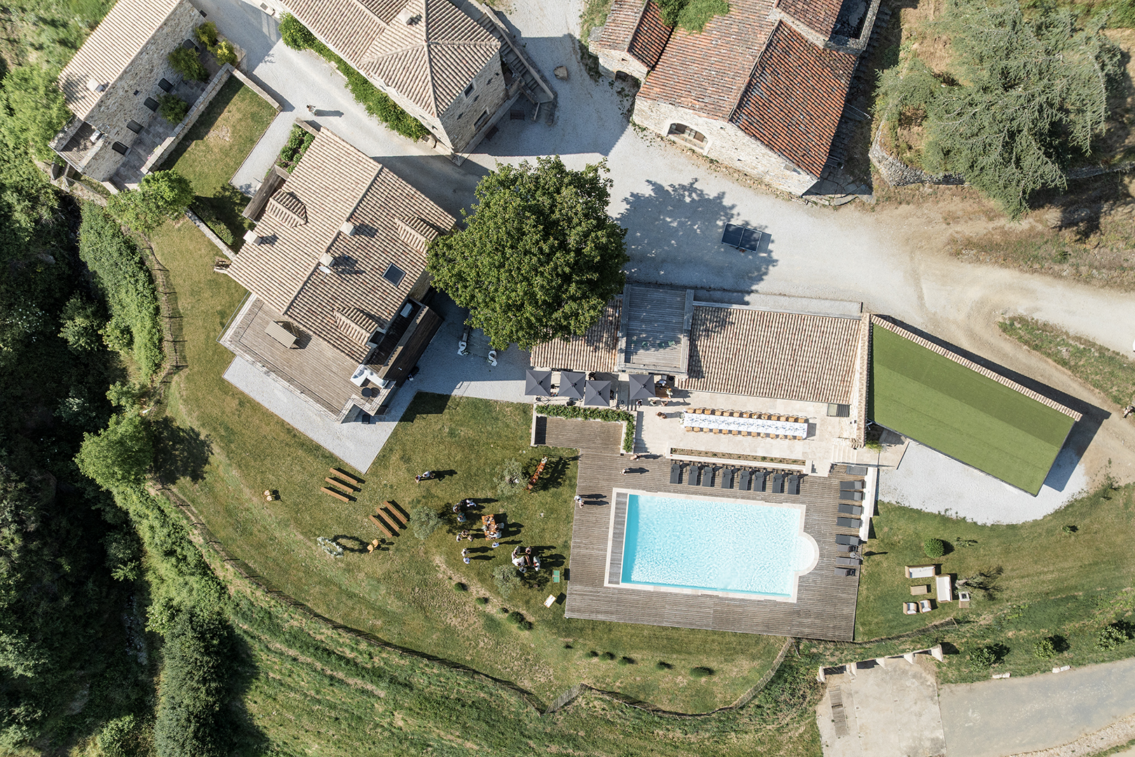 Prise de vue aérienne drone domaine mariage — vidéaste mariage Toulouse FRAME